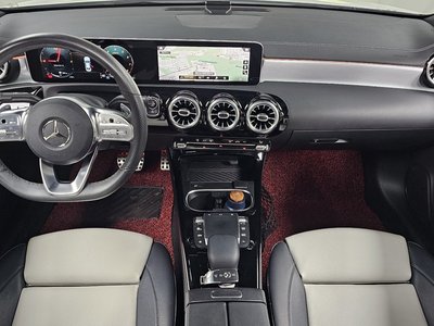 MERCEDES-BENZ CLA - 5