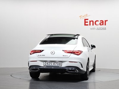 MERCEDES-BENZ CLA - 3