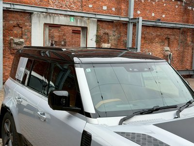 LAND ROVER DEFENDER - 5