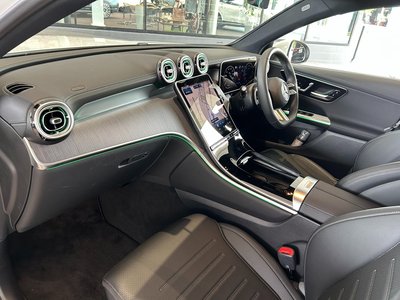 MERCEDES-BENZ GLC - 7