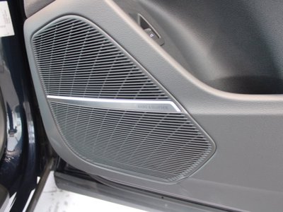 صورة مصغرة 14 لـ 2025 AUDI Q8