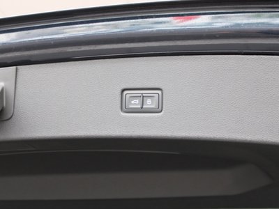 صورة مصغرة 23 لـ 2025 AUDI Q8