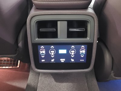 صورة مصغرة 14 لـ 2025 Porsche TAYCAN
