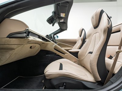 FERRARI ROMA SPIDER - 4