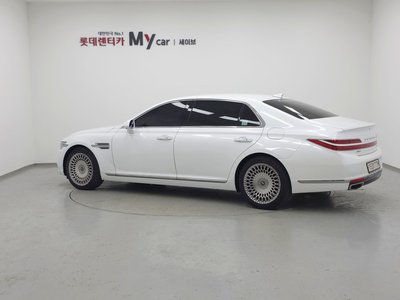صورة 2 لـ 2020 Genesis G90