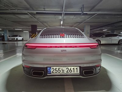 PORSCHE 911 - 6