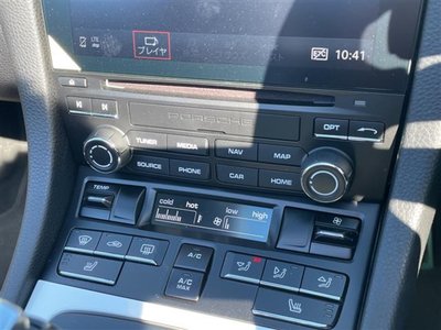 PORSCHE 718 SPYDER - 10