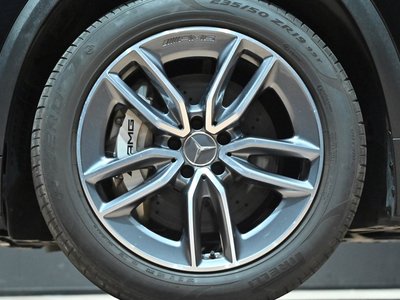 MERCEDES-BENZ GLA AMG - 4