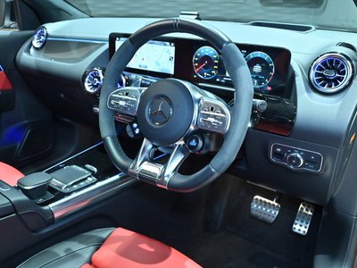 MERCEDES-BENZ GLA AMG - 2