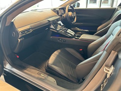 ASTON MARTIN VANTAGE - 10