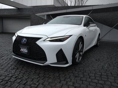 LEXUS IS