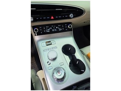 2025 Genesis GV70 photo 10
