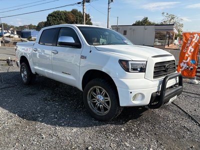 TOYOTA TUNDRA - 3