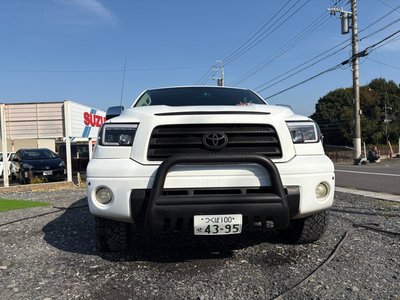 TOYOTA TUNDRA - 4