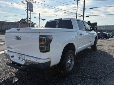 TOYOTA TUNDRA - 8