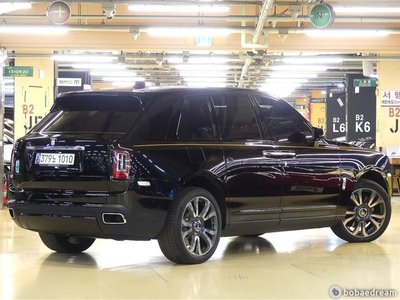 ROLLS-ROYCE CULLINAN - 2
