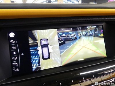 ROLLS-ROYCE CULLINAN - 10