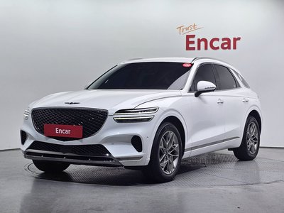 صورة 1 لـ 2022 GENESIS GV70