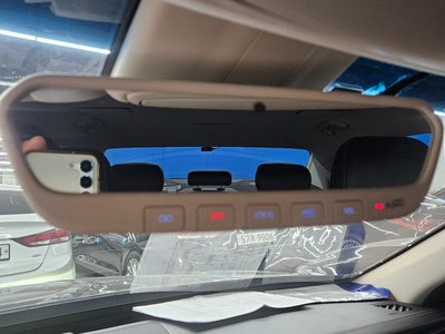 صورة مصغرة 15 لـ 2018 Genesis G90