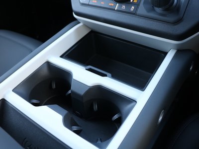2025 LAND Rover DEFENDER 缩略图 25