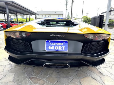 LAMBORGHINI AVENTADOR - 8