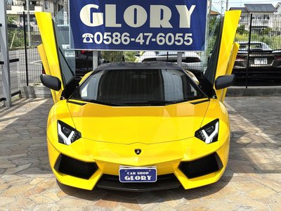 LAMBORGHINI AVENTADOR - 7