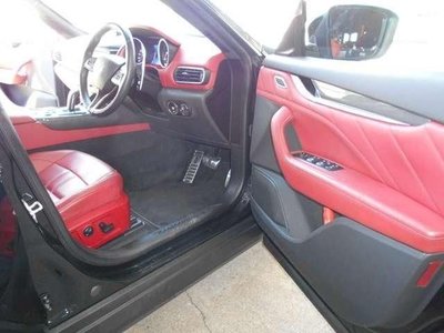 صورة 3 لـ 2020 Maserati LEVANTE