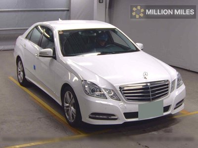 MERCEDES-BENZ E-CLASS - 1