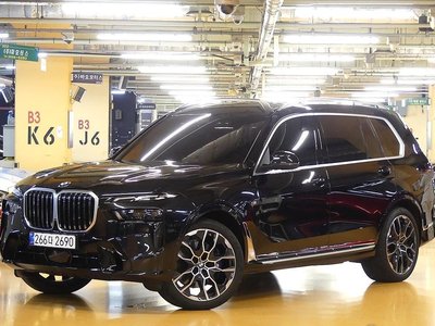 BMW X7 - 1