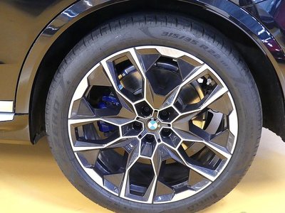 BMW X7 - 6