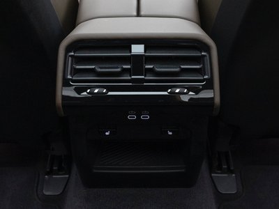 صورة مصغرة 19 لـ 2025 BMW 5 SERIES