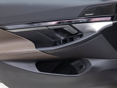 صورة مصغرة 13 لـ 2025 BMW 5 SERIES