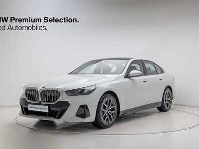 صورة 1 لـ 2025 BMW 5 SERIES
