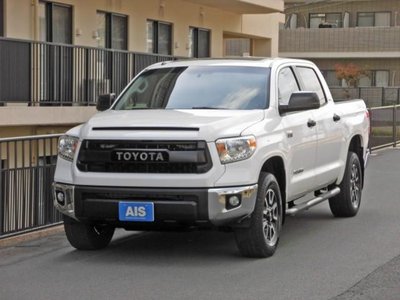 TOYOTA TUNDRA