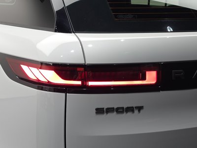 2024 LAND Rover RANGE ROVER SPORT photo 10