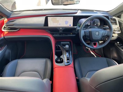 TOYOTA CROWN SPORT - 2