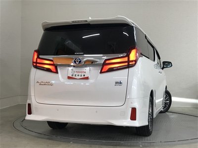 TOYOTA ALPHARD - 2