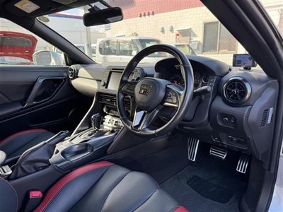 NISSAN GT-R - 9
