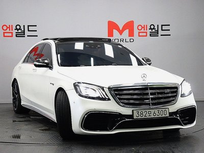 2017 Mercedes-BENZ S-CLASS photo 2