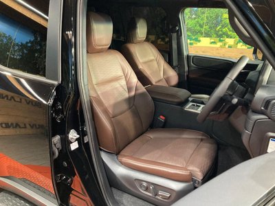 TOYOTA LAND CRUISER 250 - 8