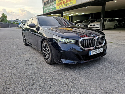 2024 BMW 5 SERIES 照片 2