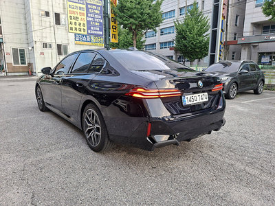 2024 BMW 5 SERIES 照片 7