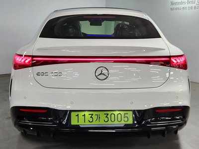 MERCEDES-BENZ EQS - 4