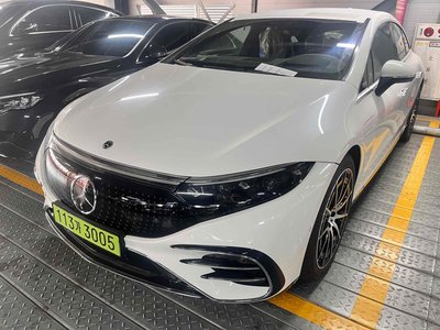 MERCEDES-BENZ EQS - 2