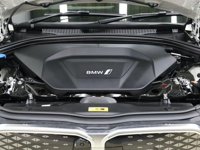 2025 BMW IX2 — миниатюра 20