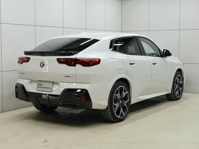 2025 BMW IX2 — миниатюра 24