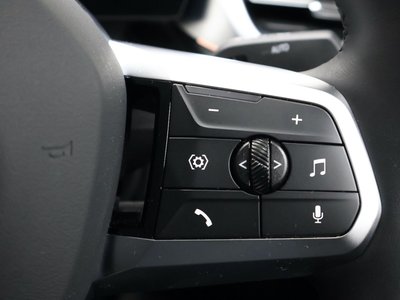 2025 BMW IX2 — миниатюра 42