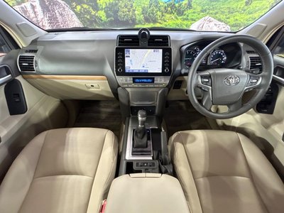 TOYOTA LAND CRUISER PRADO - 2