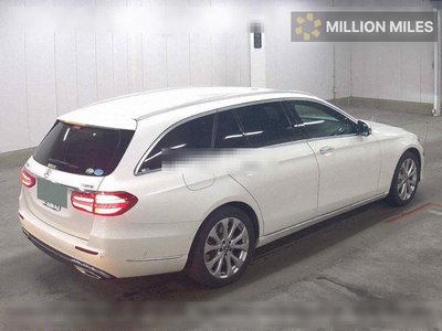 MERCEDES-BENZ E-CLASS - 5