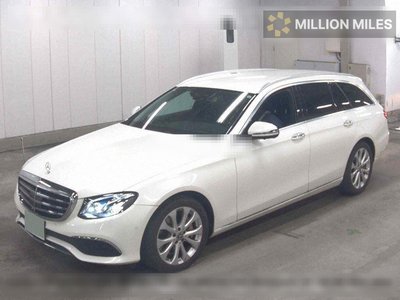 MERCEDES-BENZ E-CLASS - 4